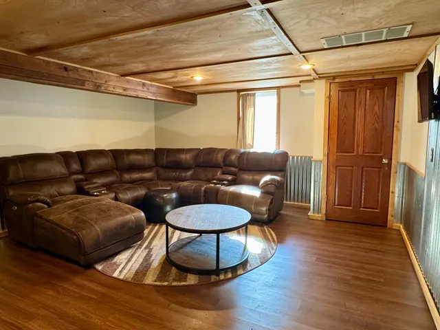 $249,900 | 704 South 12th Street, Olivia, MN 56277