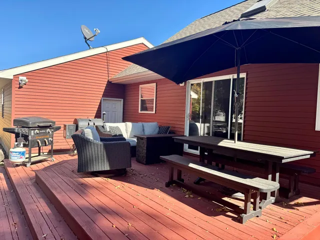 $249,900 | 704 South 12th Street, Olivia, MN 56277