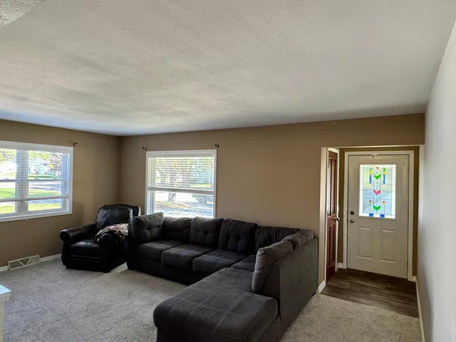 $249,900 | 704 South 12th Street, Olivia, MN 56277