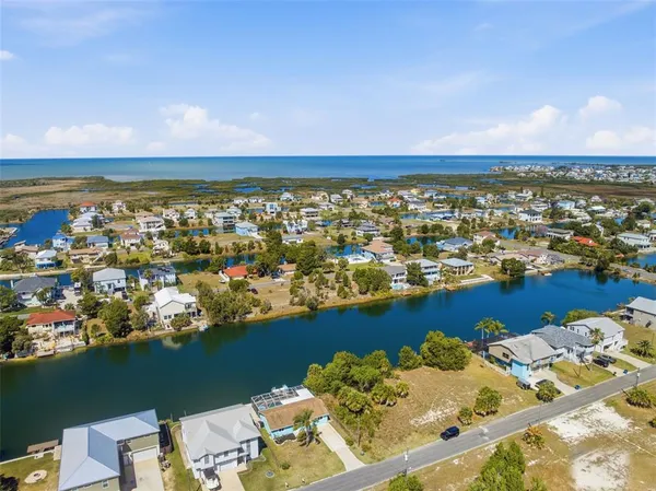 $374,400 | 3243 Azalea Drive, Hernando Beach, FL 34607