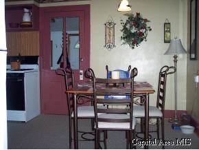 105 Pearl Street Modesto, IL 62667 - Photo 4 of 6