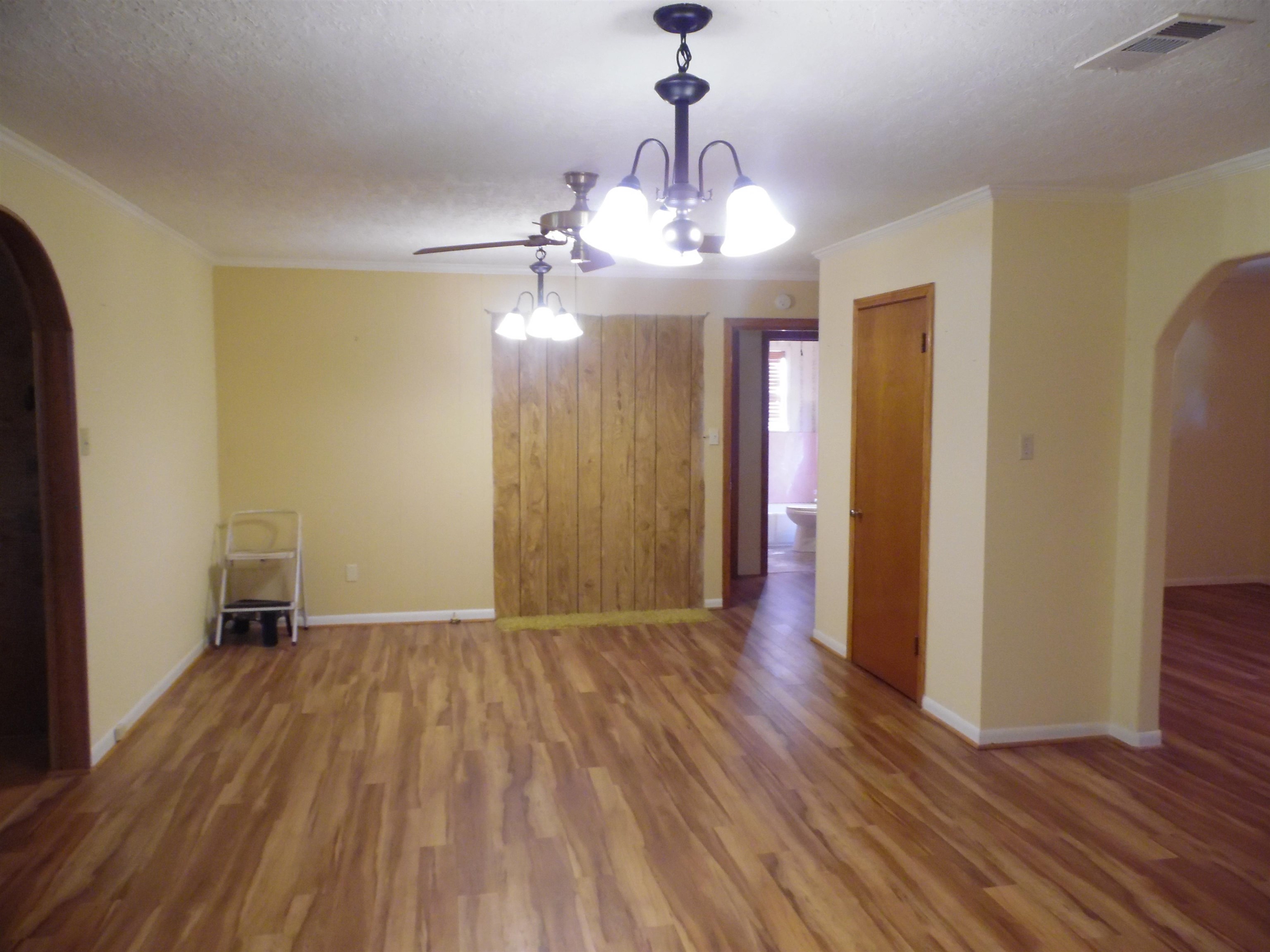 855 Gentry Drive Silsbee, TX 77656 - Photo 10 of 25