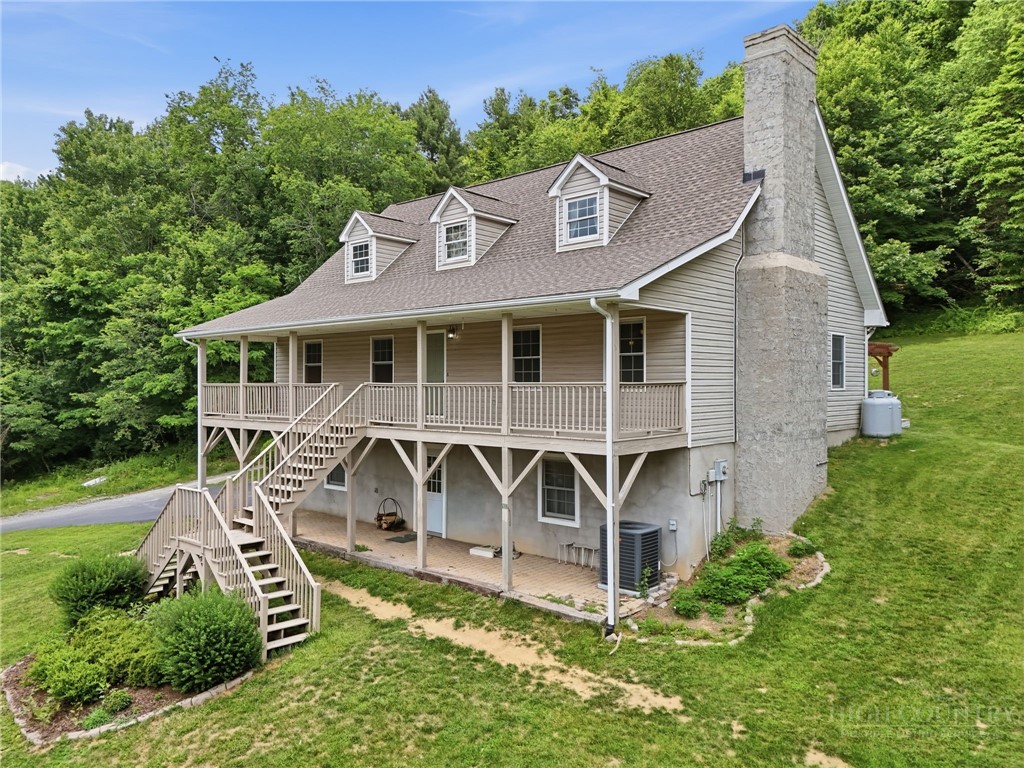 245 Papa Cook Road Boone, NC 28607 - Photo 3 of 48