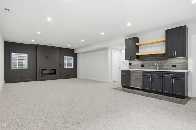 $1,649,000 | 1220 Courtland Avenue, Park Ridge, IL 60068