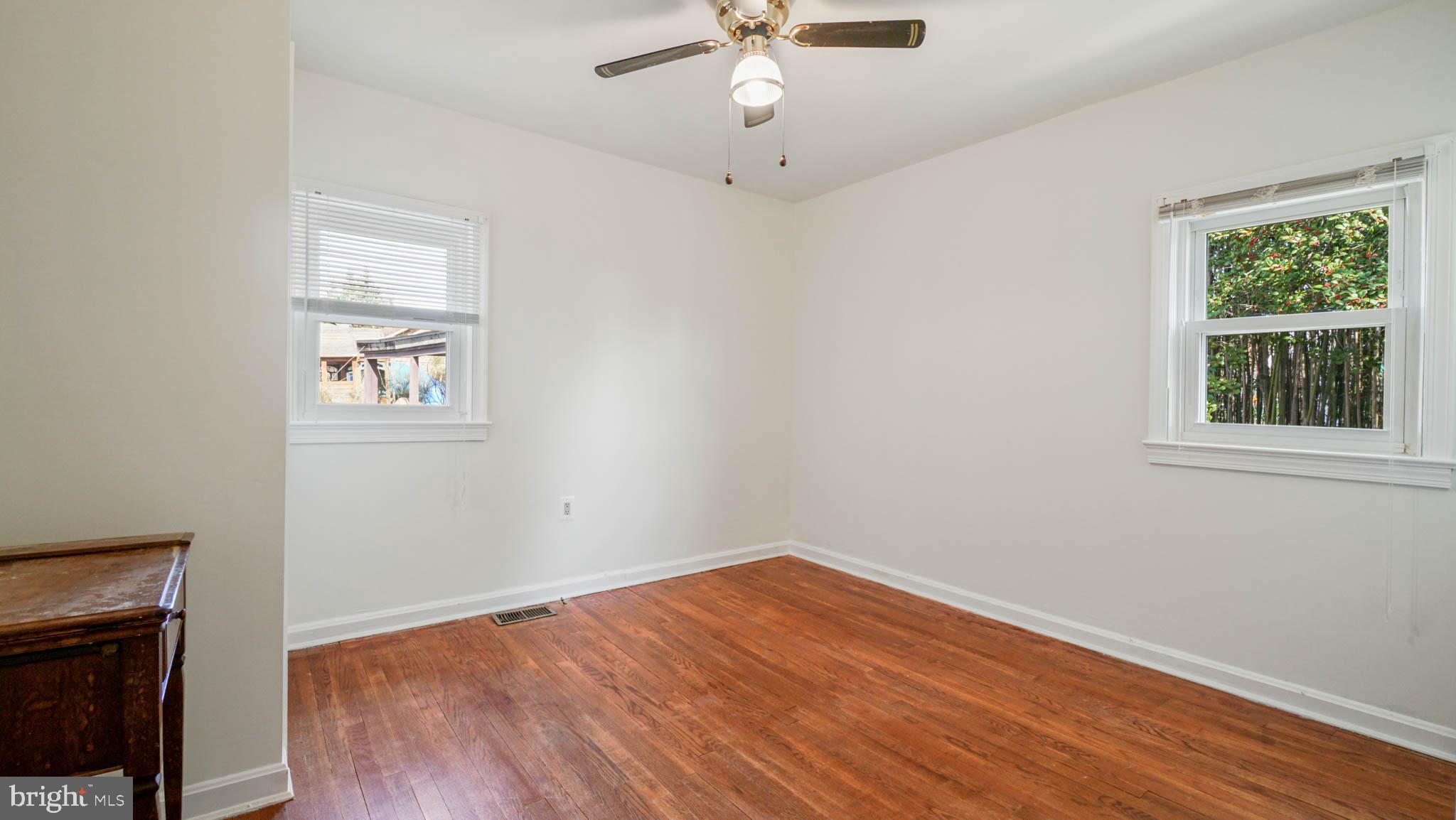 638 Londontown Road Edgewater, MD 21037 - Photo 21 of 51 Notice the private view out the side window
