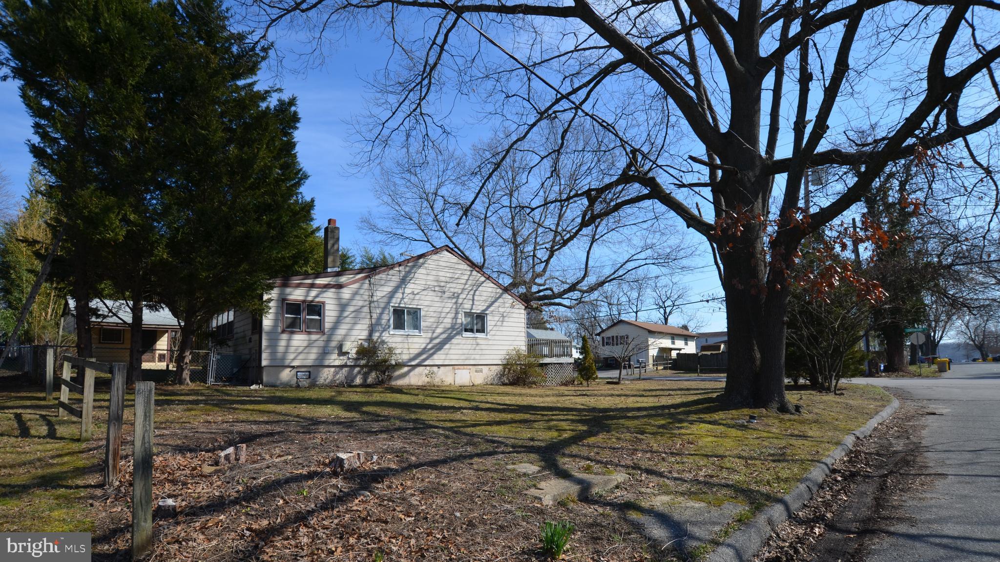 638 Londontown Road Edgewater, MD 21037 - Photo 41 of 51 Terrific corner lot steps to the water