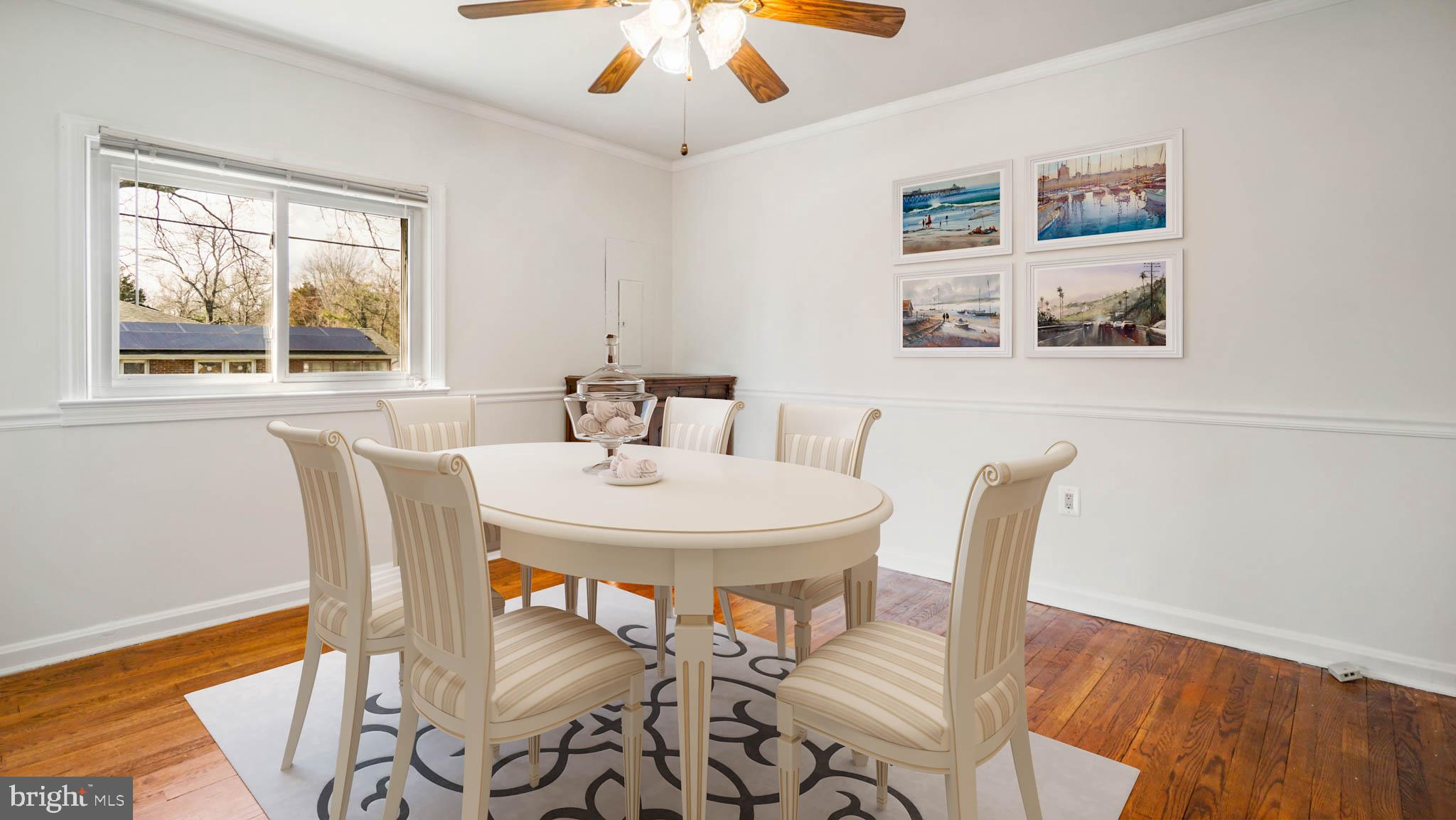 638 Londontown Road Edgewater, MD 21037 - Photo 8 of 51 Dining room virtually staged
