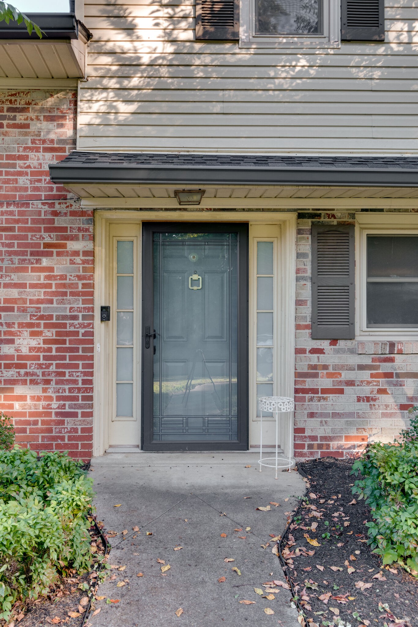 1202 Raleigh Court Murfreesboro, TN 37130 - Photo 4 of 34 a front view of a house with a garage