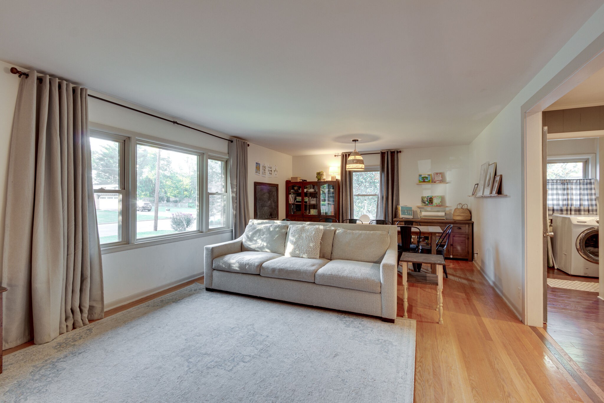 1202 Raleigh Court Murfreesboro, TN 37130 - Photo 8 of 34 a living room with furniture and a large window