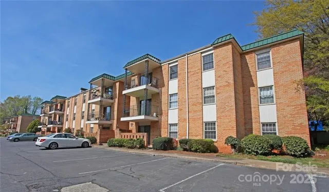 $225,000 | 4739 Hedgemore Drive, Unit T, Charlotte, NC 28209