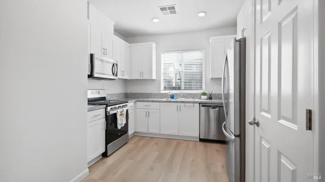 $589,995 | 1464 Descanso Lane, Fairfield, CA 94533