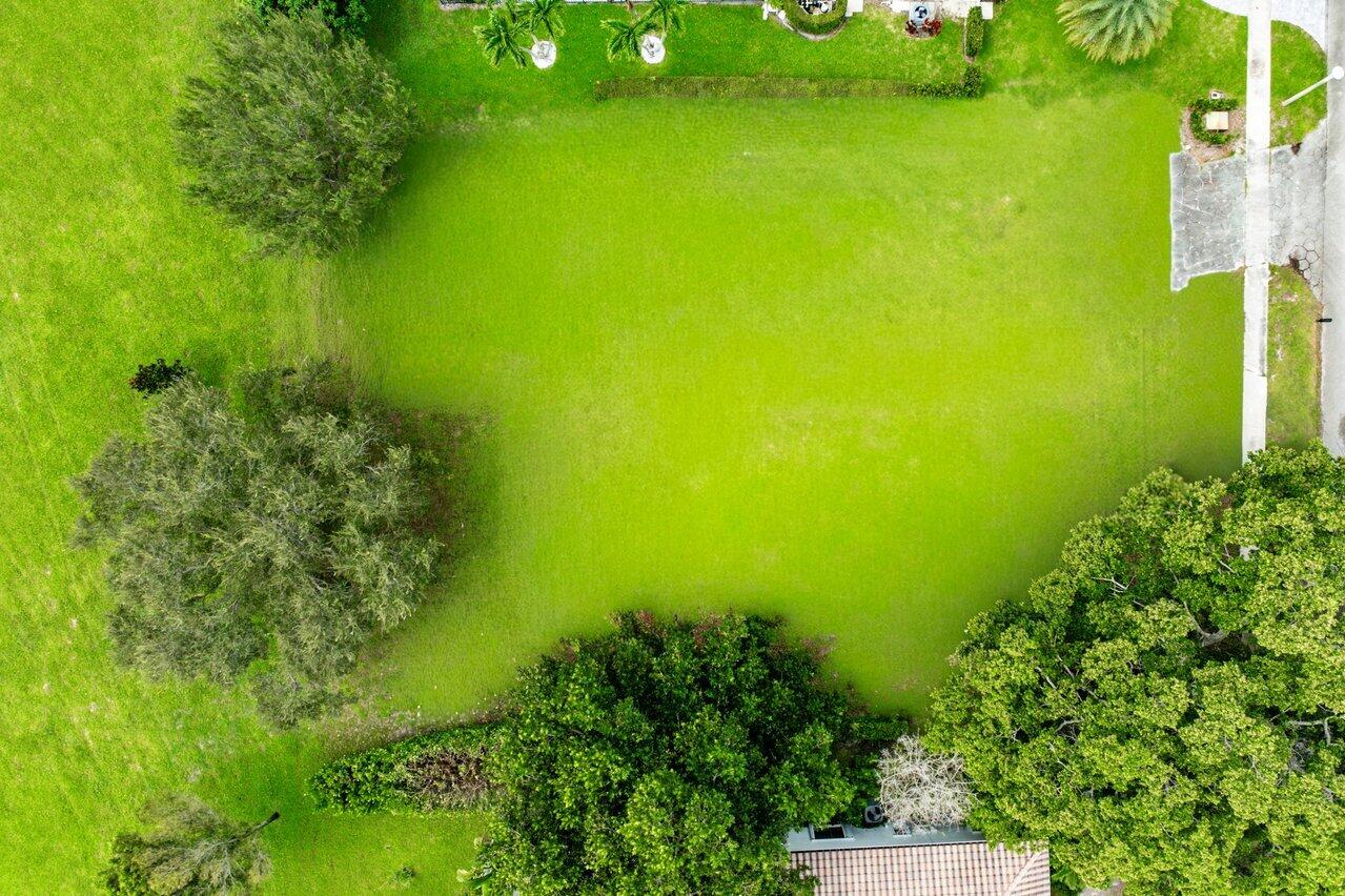 2238 Northwest 30th Road Boca Raton, FL 33431 - Photo 13 of 27 a view of a garden