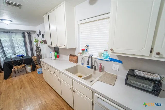 $199,999 | 308 Fernwood Circle, Victoria, TX 77901