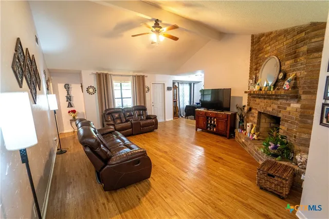 $199,999 | 308 Fernwood Circle, Victoria, TX 77901