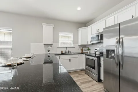 $239,999 | 105 Sandstone Avenue, Scott, LA 70583