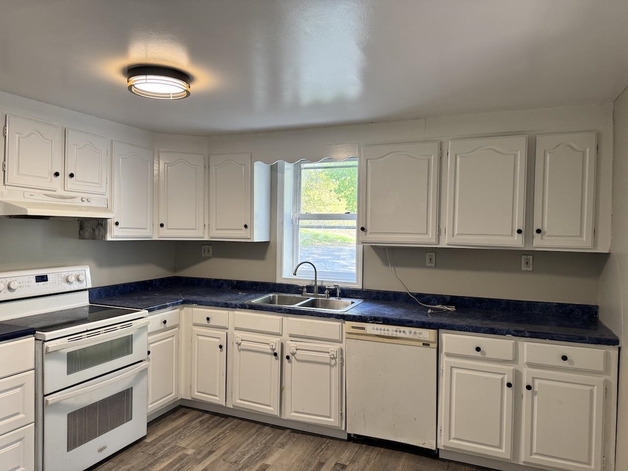 821 Highway 9 Chesterfield, NH 03466 - Photo 2 of 8
