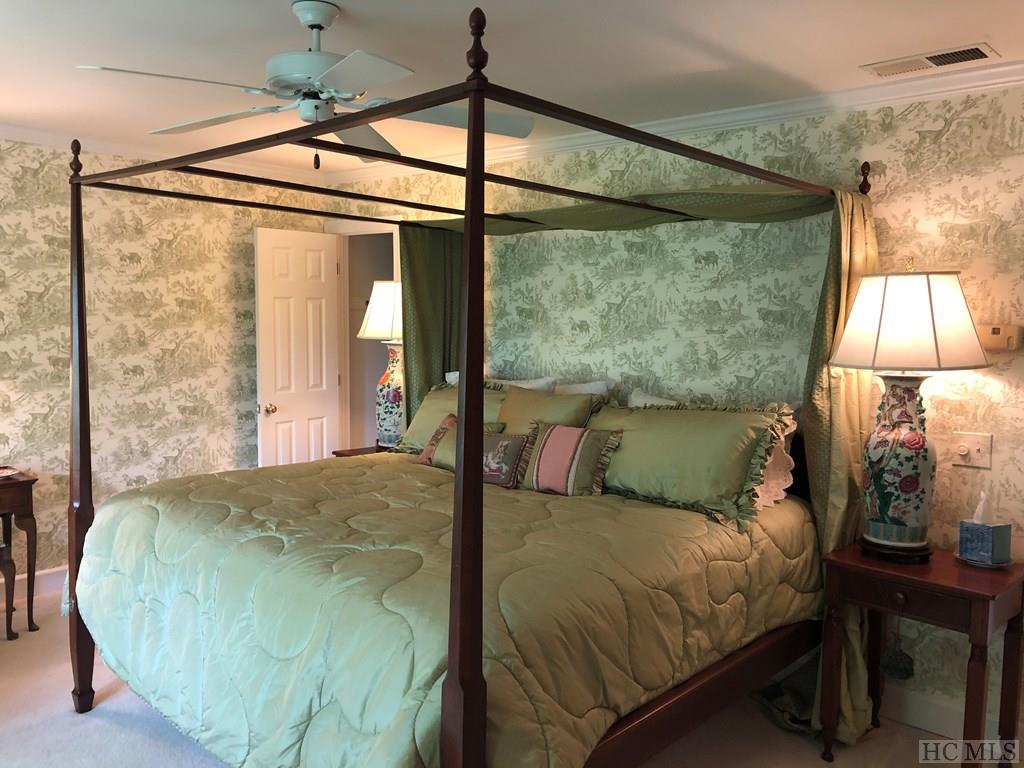 174 Rhododendron Court Sapphire, NC 28774 - Photo 15 of 20 Gallery Image 15