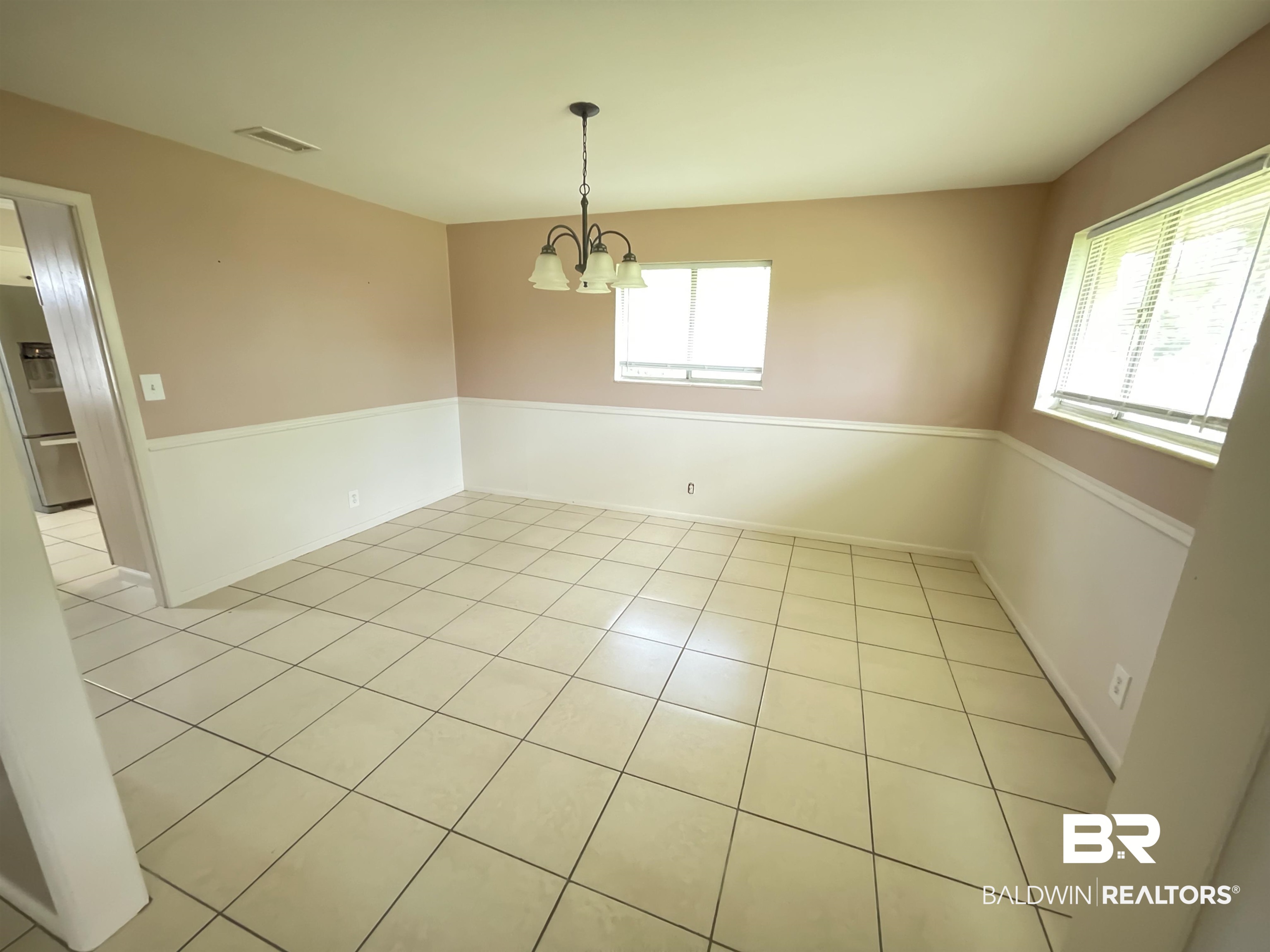 402 West Myrtle Avenue Foley, AL 36535 - Photo 13 of 38 Formal Dining Area