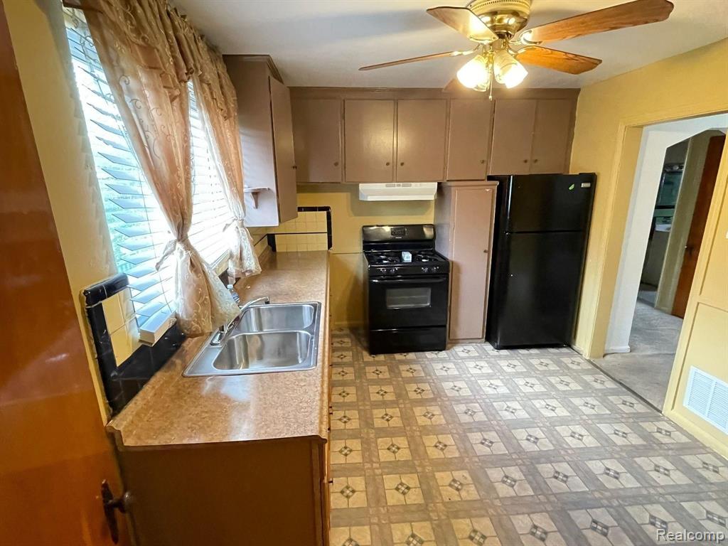 7828 Wisconsin Street Dearborn, MI 48126 - Photo 6 of 15