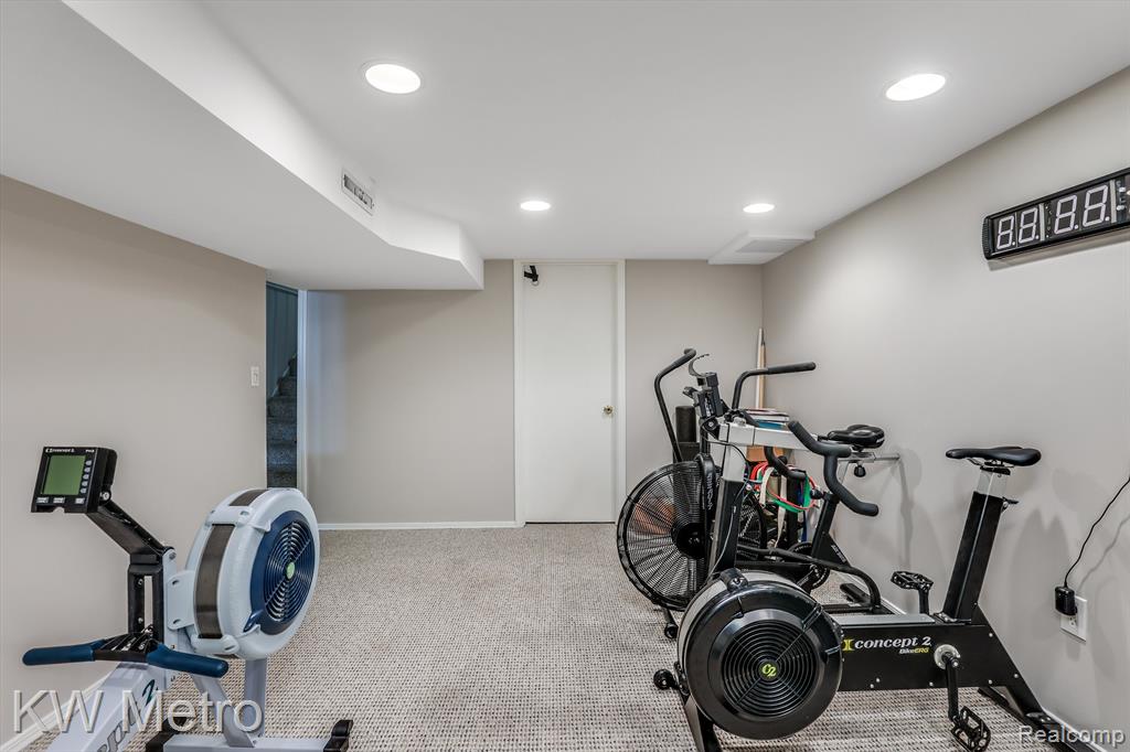 1108 West 12 Mile Road Royal Oak, MI 48073 - Photo 21 of 28