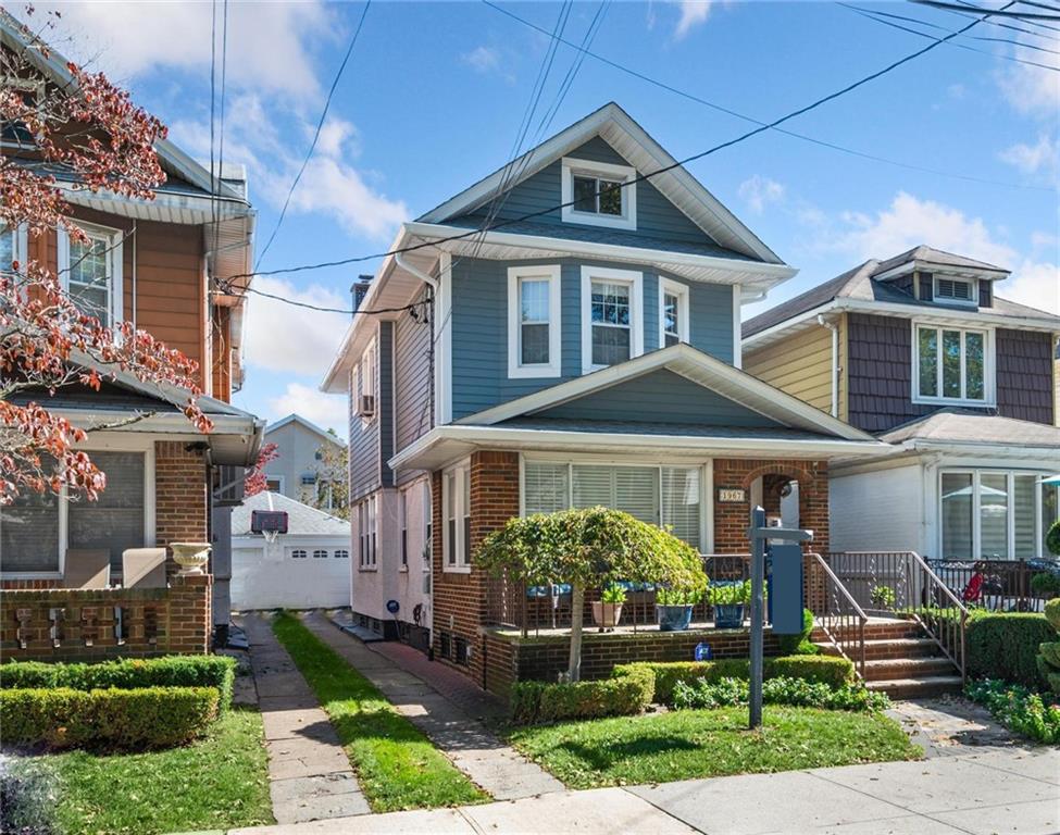 1967 East 23rd Street Compass