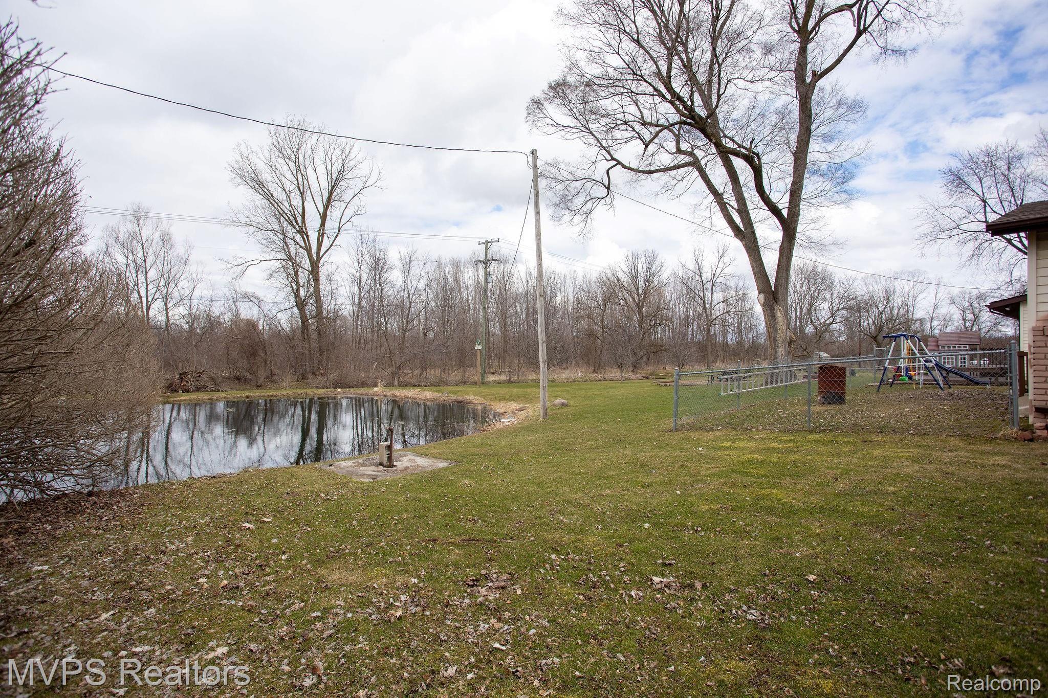 7843 Almont Road Almont, MI 48003 - Photo 27 of 36 111A1785.jpg