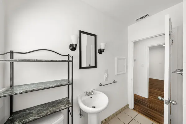 $349,000 | 976 Acacia Avenue, Sacramento, CA 95815