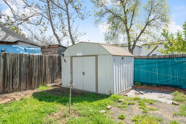 $349,000 | 976 Acacia Avenue, Sacramento, CA 95815