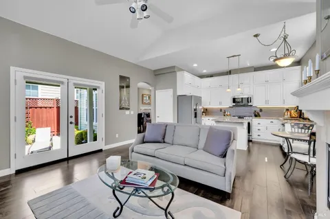 $1,198,000 | 718 West K Street, Benicia, CA 94510