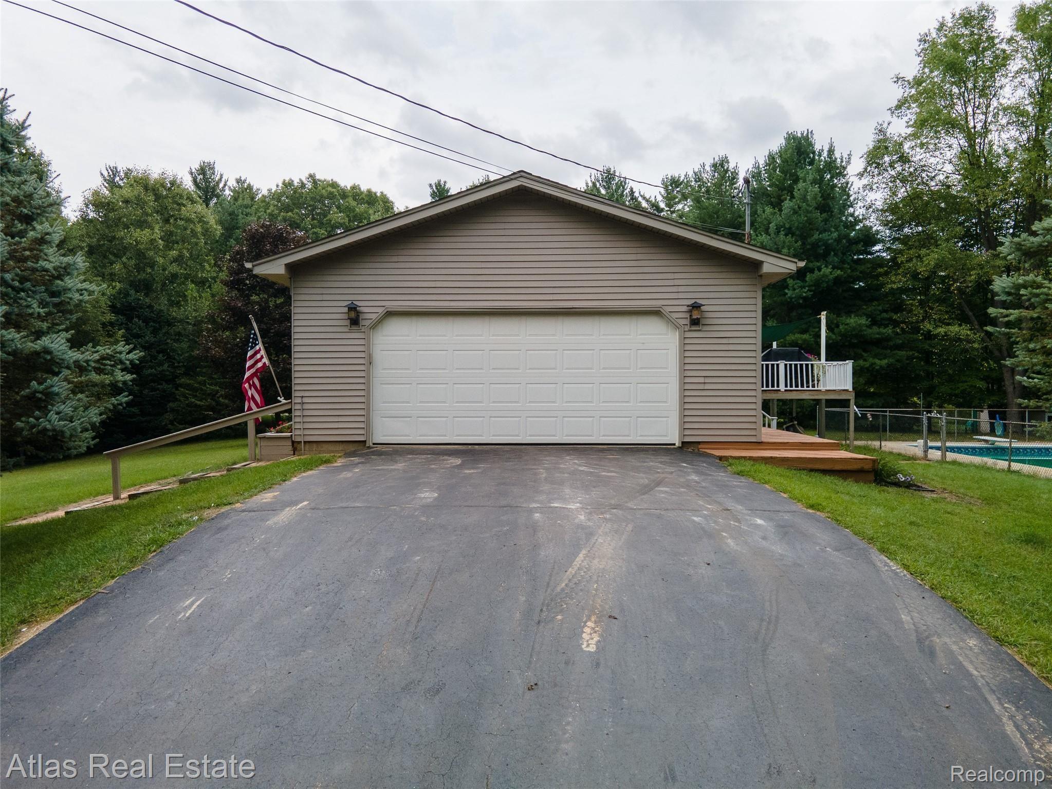 12122 Kipp Road Goodrich, MI 48438 - Photo 16 of 52 DJI_0188.jpg