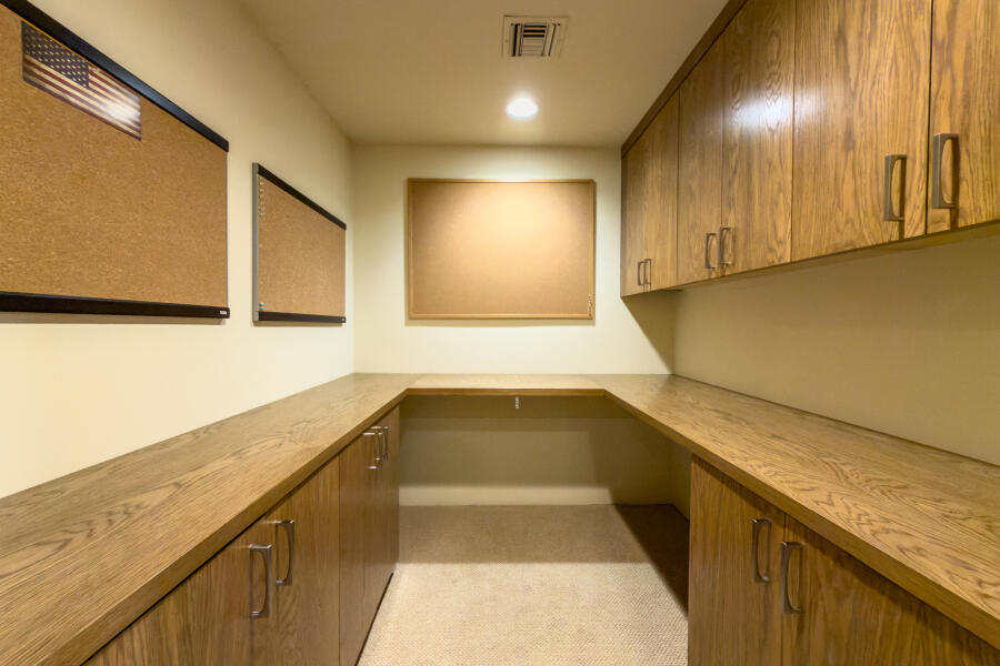 630 North Cahuilla Road Palm Springs, CA 92262 - Photo 14 of 65 011