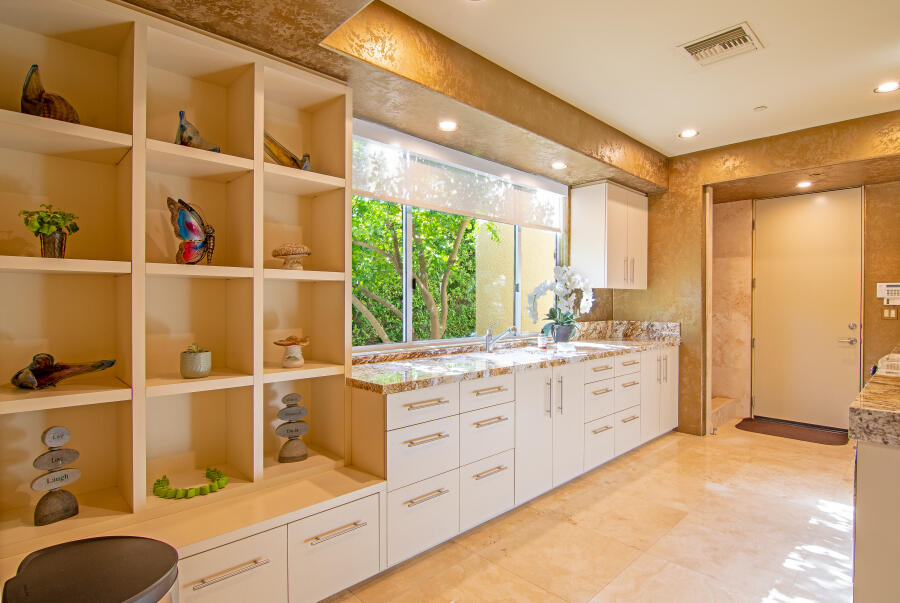 630 North Cahuilla Road Palm Springs, CA 92262 - Photo 19 of 65 015