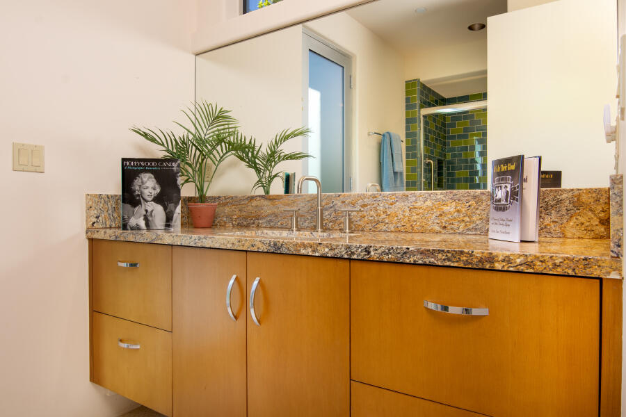 630 North Cahuilla Road Palm Springs, CA 92262 - Photo 50 of 65 051