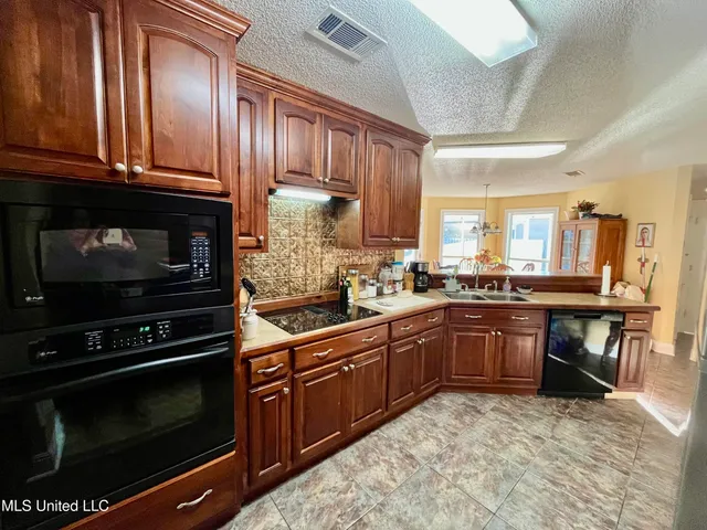 $235,000 | 1301 Roswell Street, Pascagoula, MS 39581