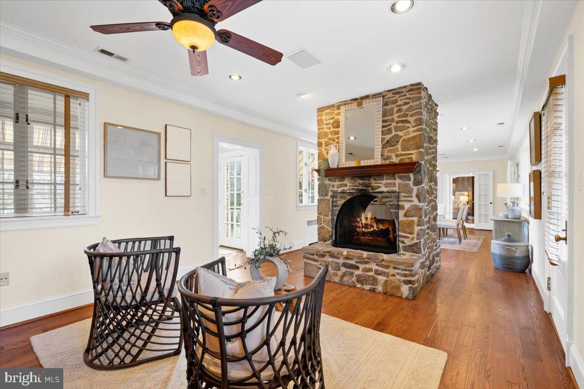 209 Sutton Wick Road Pasadena, MD 21122 - Photo 10 of 42