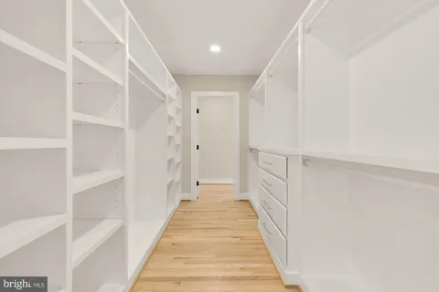 $2,995,000 | 10700 Alloway Drive, Potomac, MD 20854