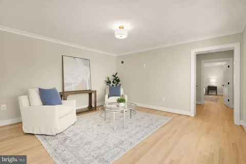 $2,995,000 | 10700 Alloway Drive, Potomac, MD 20854