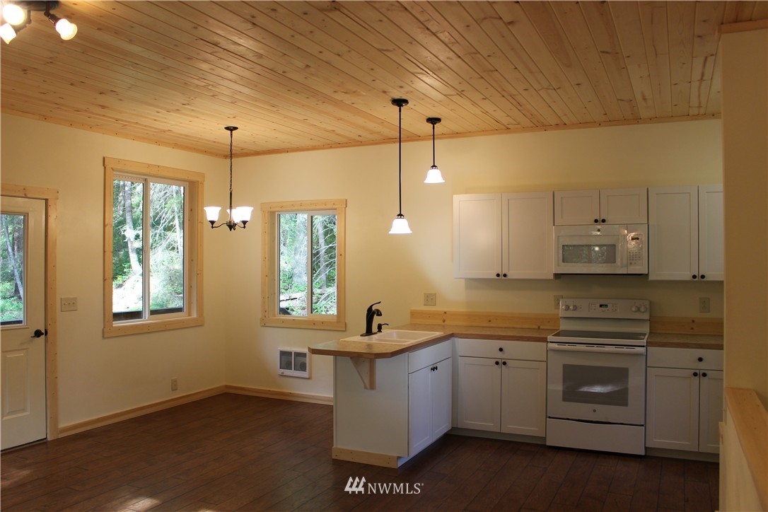 6 Tuckaway Road Twisp, WA 98856 - Photo 7 of 23 Gallery Image 7