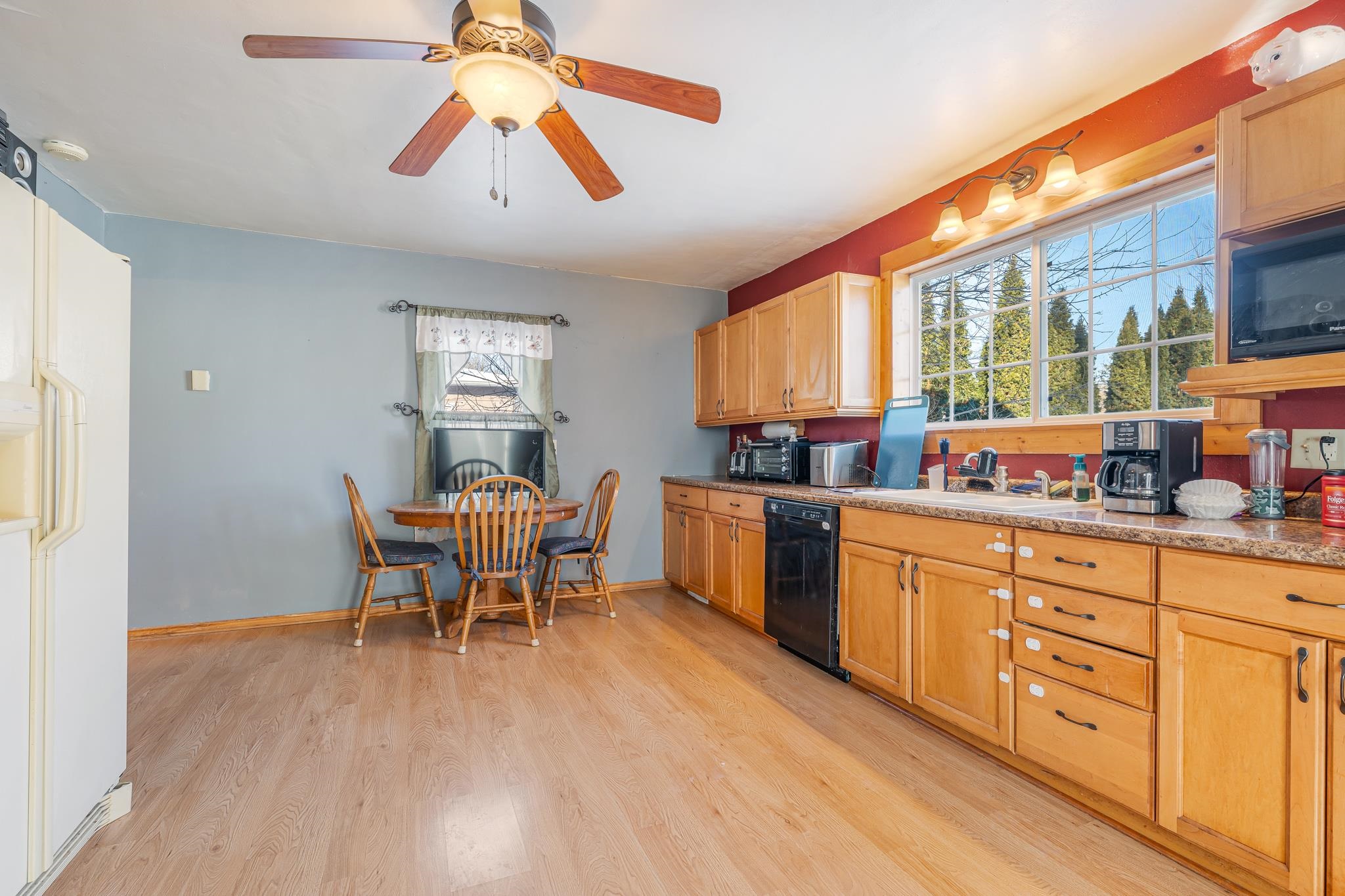 126 West 14th Street Kaukauna, WI 54130 - Photo 4 of 28