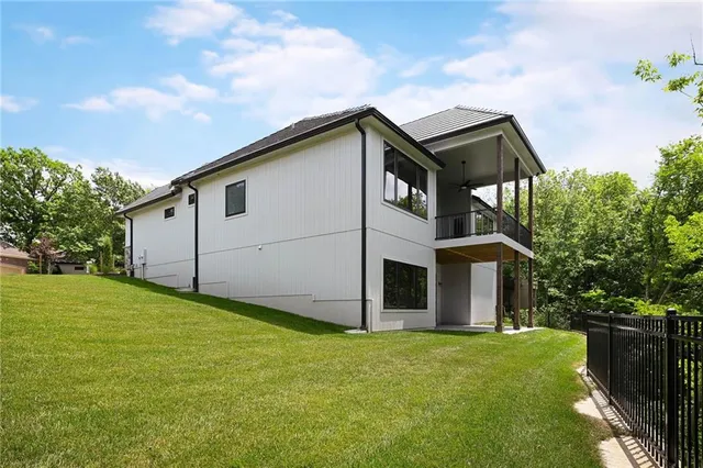 $799,000 | 115 Teton Ridge, Lake Winnebago, MO 64034