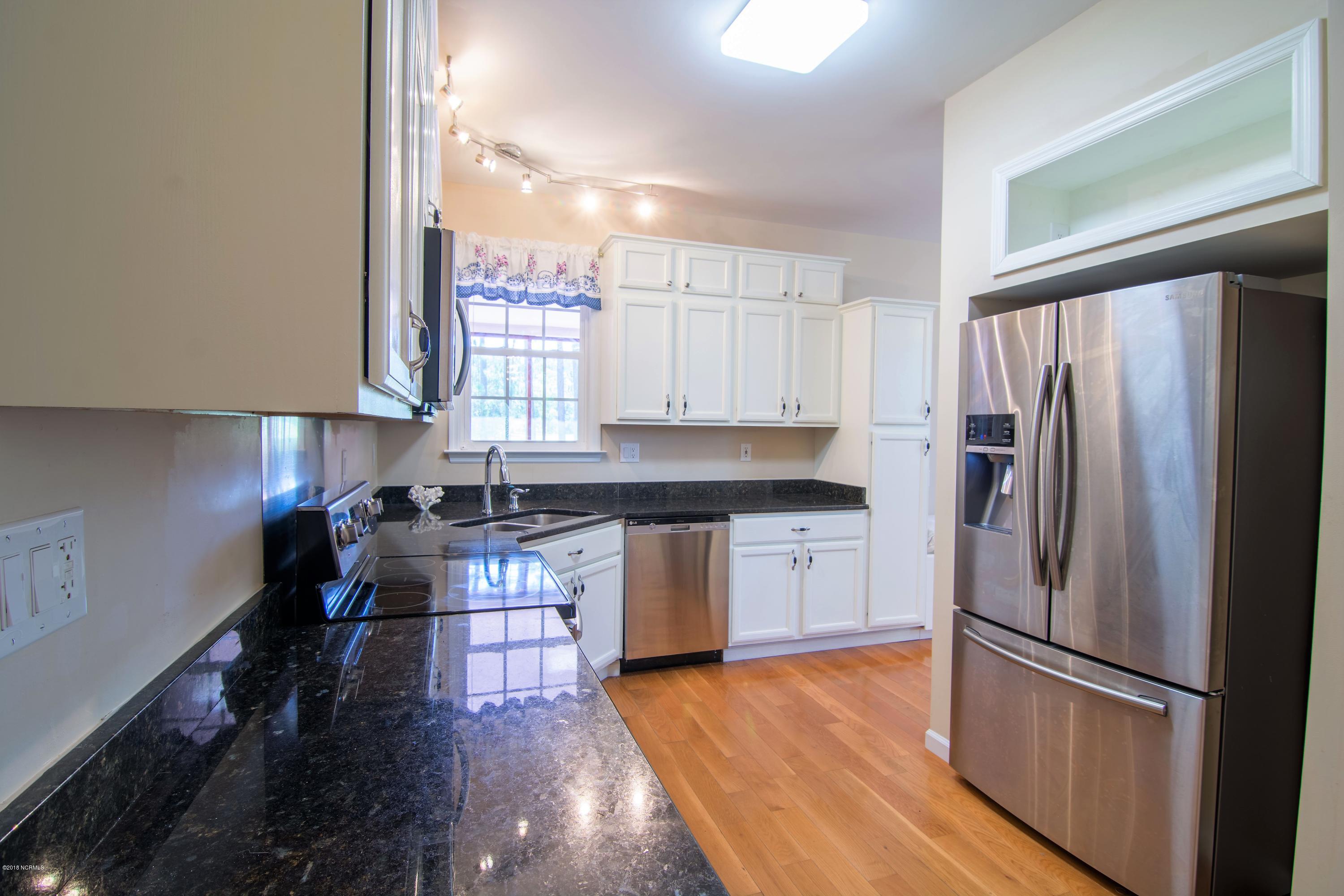 710 Barber Road Southport, NC 28461 - Photo 20 of 70 Barber 24