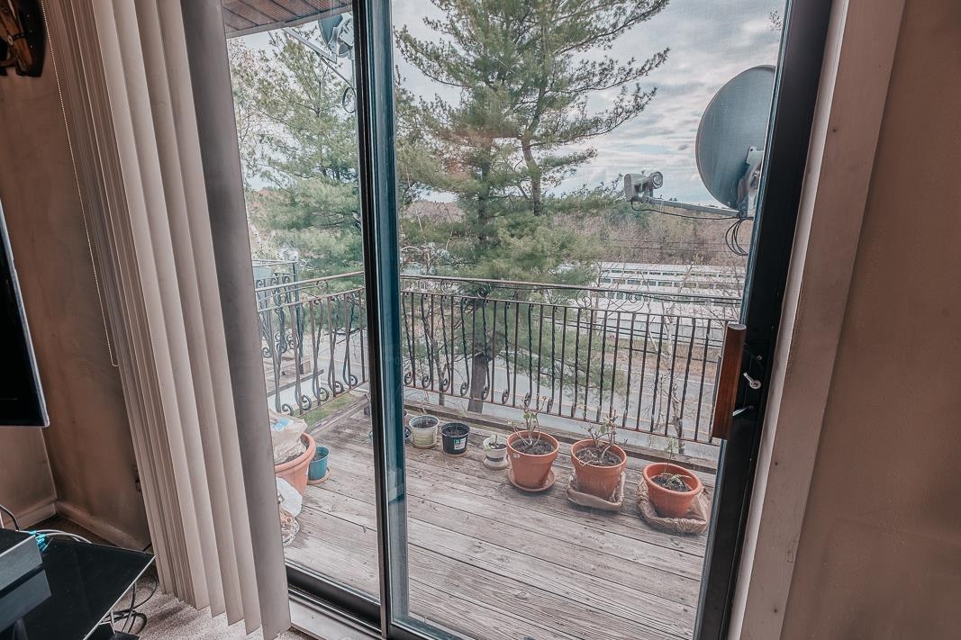 136 Mammoth Road, Unit 25 Hooksett, NH 03106 - Photo 9 of 16