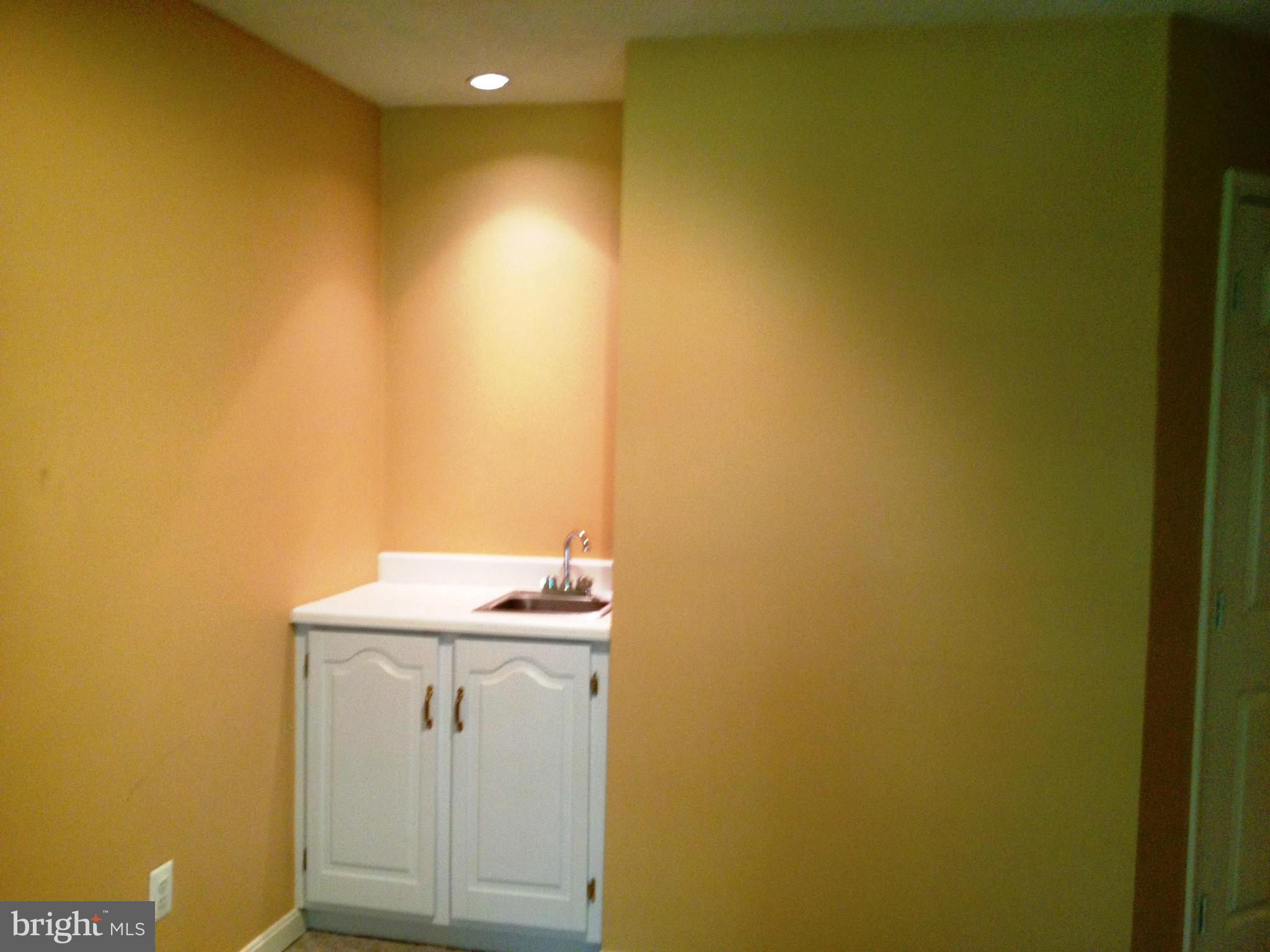 3811 Inverness Road Fairfax, VA 22033 - Photo 25 of 30 Basement