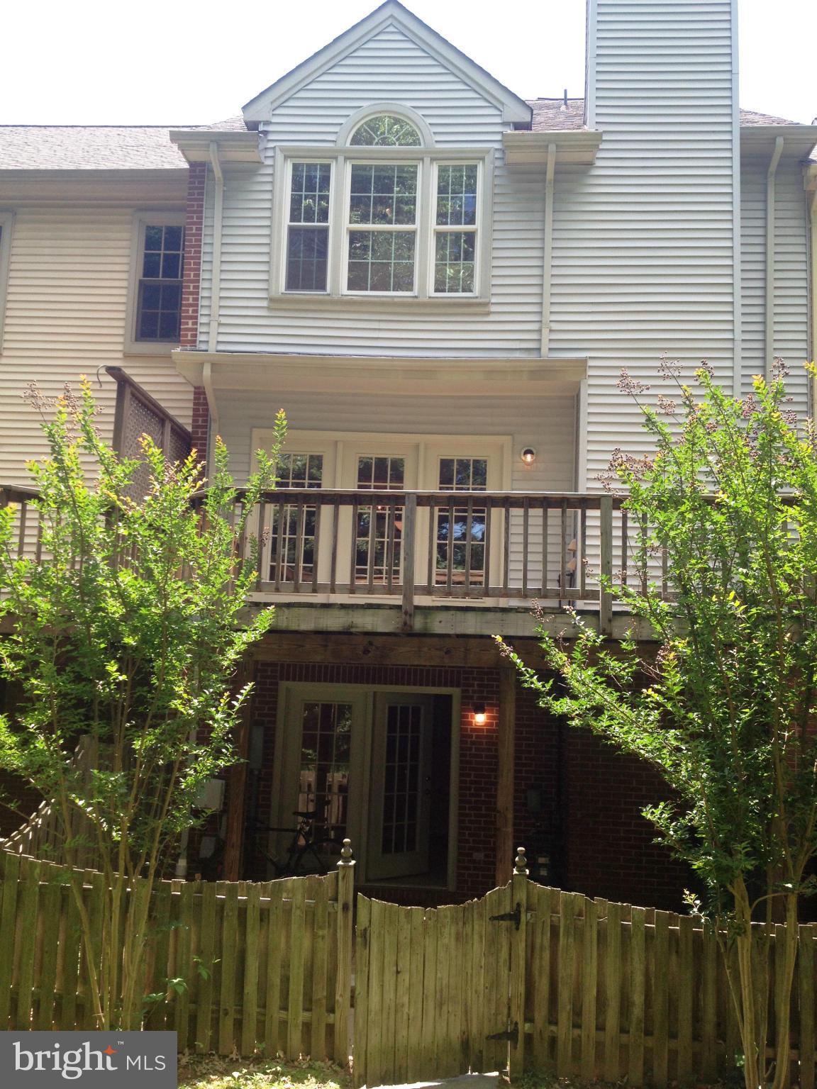 3811 Inverness Road Fairfax, VA 22033 - Photo 9 of 30 Exterior (Rear)