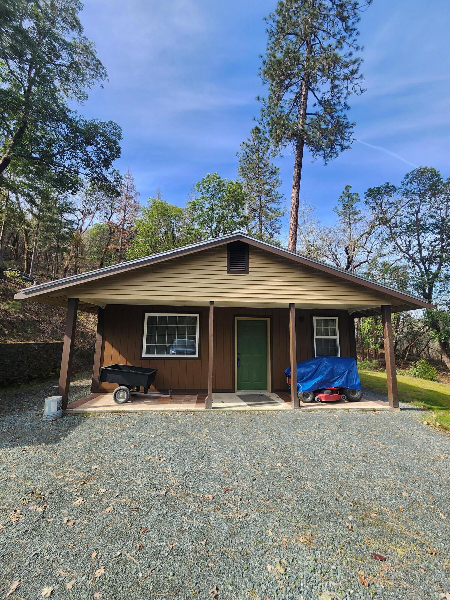 11238 East Evans Creek Road Rogue River, OR 97537 - Photo 2 of 29 a view of outdoor space yard and patio
