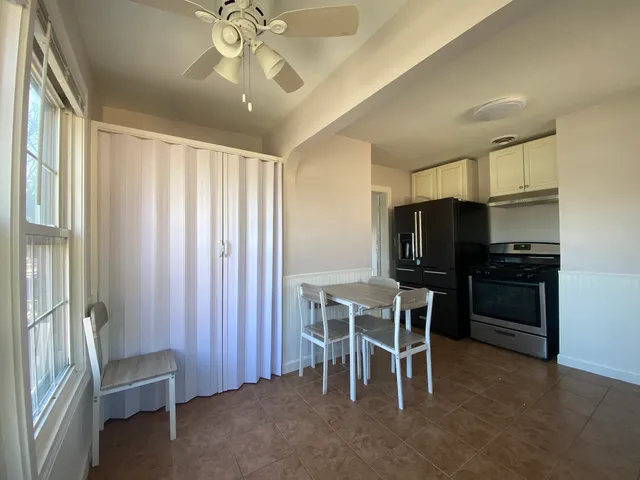 $2,000 | 132 Center Street, Bensenville, IL 60106