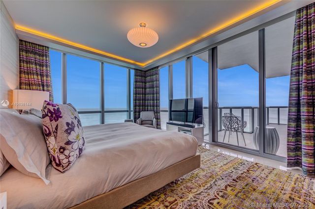$2,200,000 | 17121 Collins Avenue, Unit 3001, Sunny Isles Beach, FL 33160