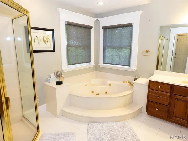 $769,000 | 1889 Bay Avenue, Hannibal, MO 63401