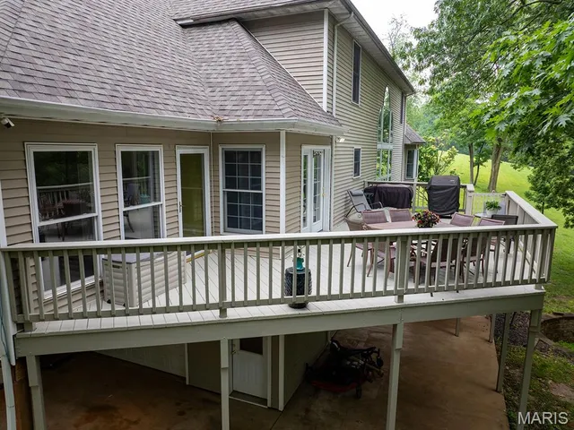 $769,000 | 1889 Bay Avenue, Hannibal, MO 63401