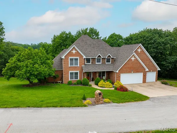 $769,000 | 1889 Bay Avenue, Hannibal, MO 63401